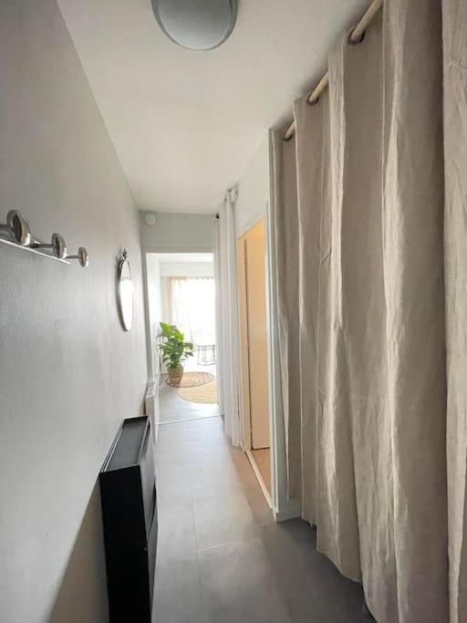La Rose Des Vents - Studio A 20 Metres Du Remblai 莱萨布勒-多洛讷 外观 照片